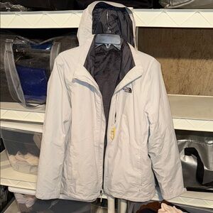 The North Face Light Gray 3-1 Hooded winter Jacket and fleece XL